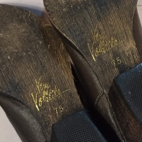 Very Volatile Brown Boots , Size 7 and 1/2 - Picture 5 of 5